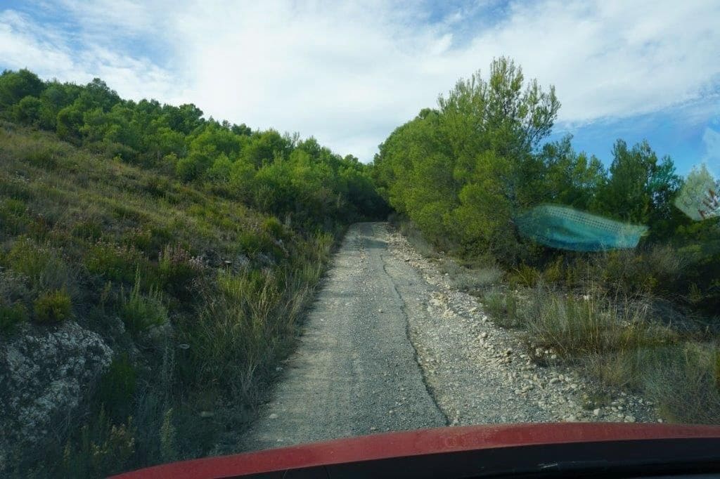 Grunde uden byggetilladelser til salg i Guadalest - € 85.000 (Ref: 4952376)