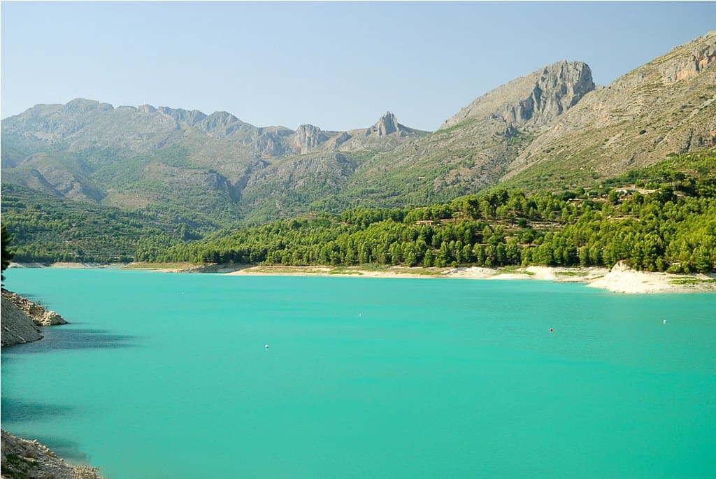 Grunde uden byggetilladelser til salg i Guadalest - € 85.000 (Ref: 4952376)