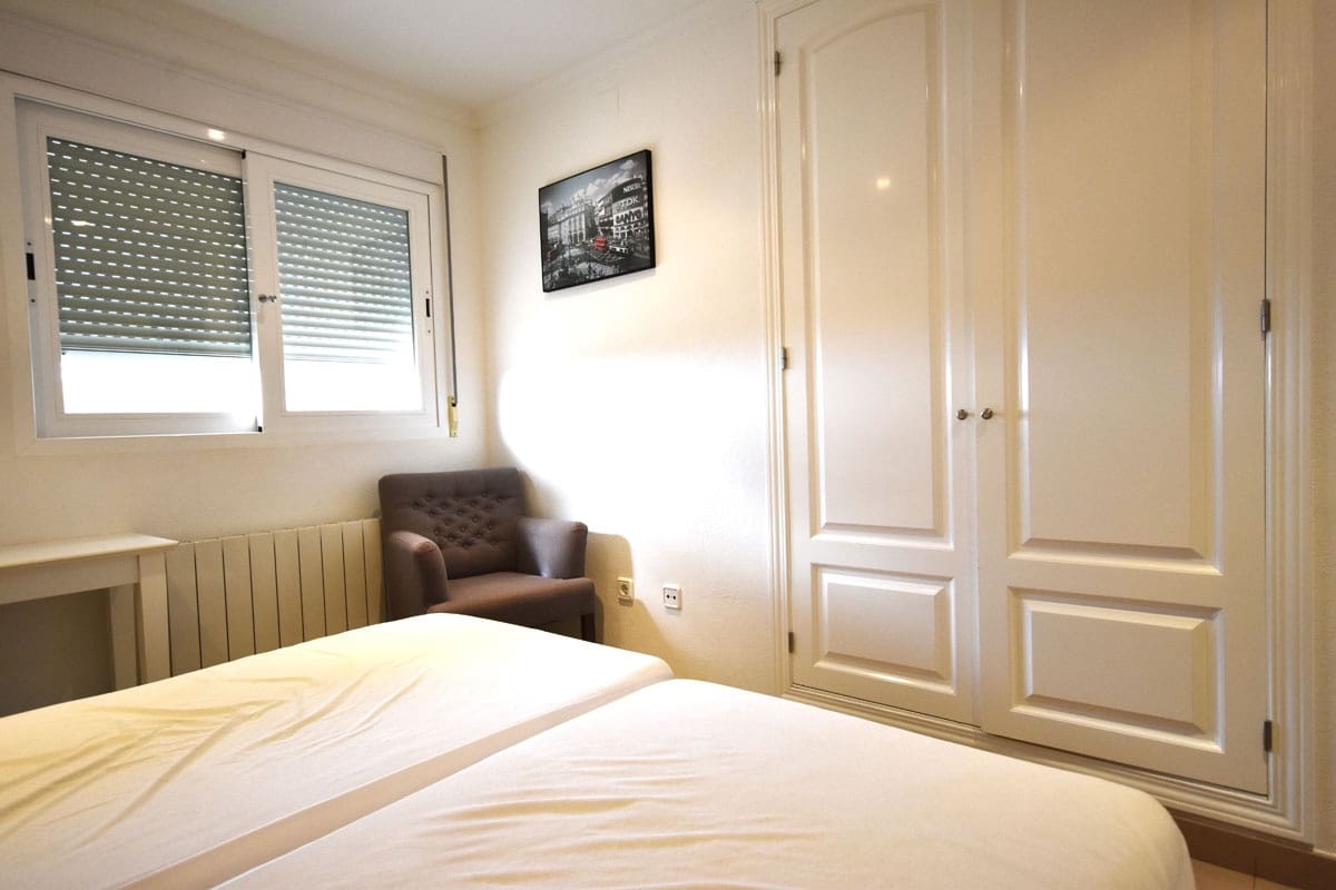 6 sypialnia Willa na sprzedaż w Calpe / Calp z basenem garażem - 855 000 € (Ref: 8541044)