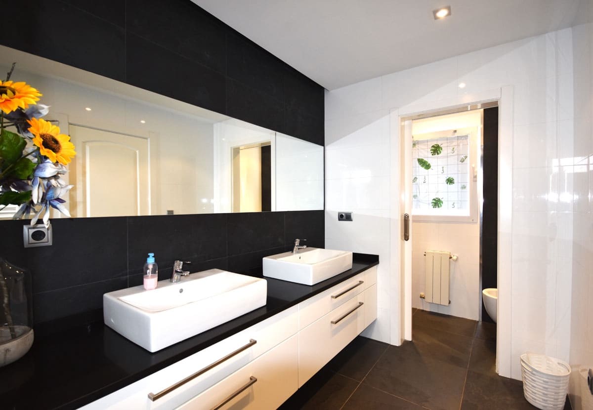 6 sypialnia Willa na sprzedaż w Calpe / Calp z basenem garażem - 855 000 € (Ref: 8541044)