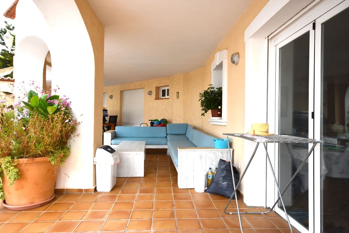 6 sypialnia Willa na sprzedaż w Calpe / Calp z basenem garażem - 855 000 € (Ref: 8541044)