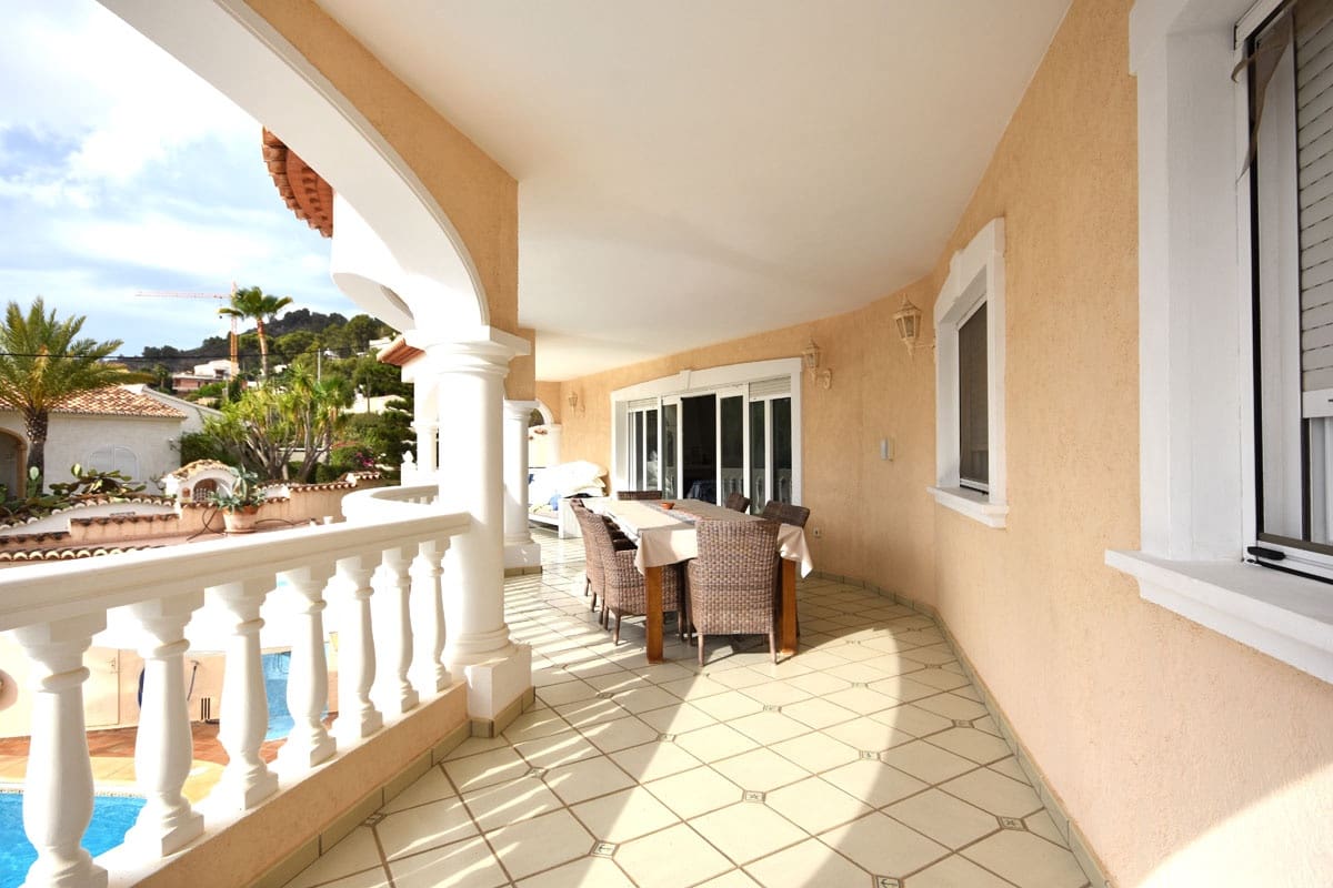 6 sypialnia Willa na sprzedaż w Calpe / Calp z basenem garażem - 855 000 € (Ref: 8541044)