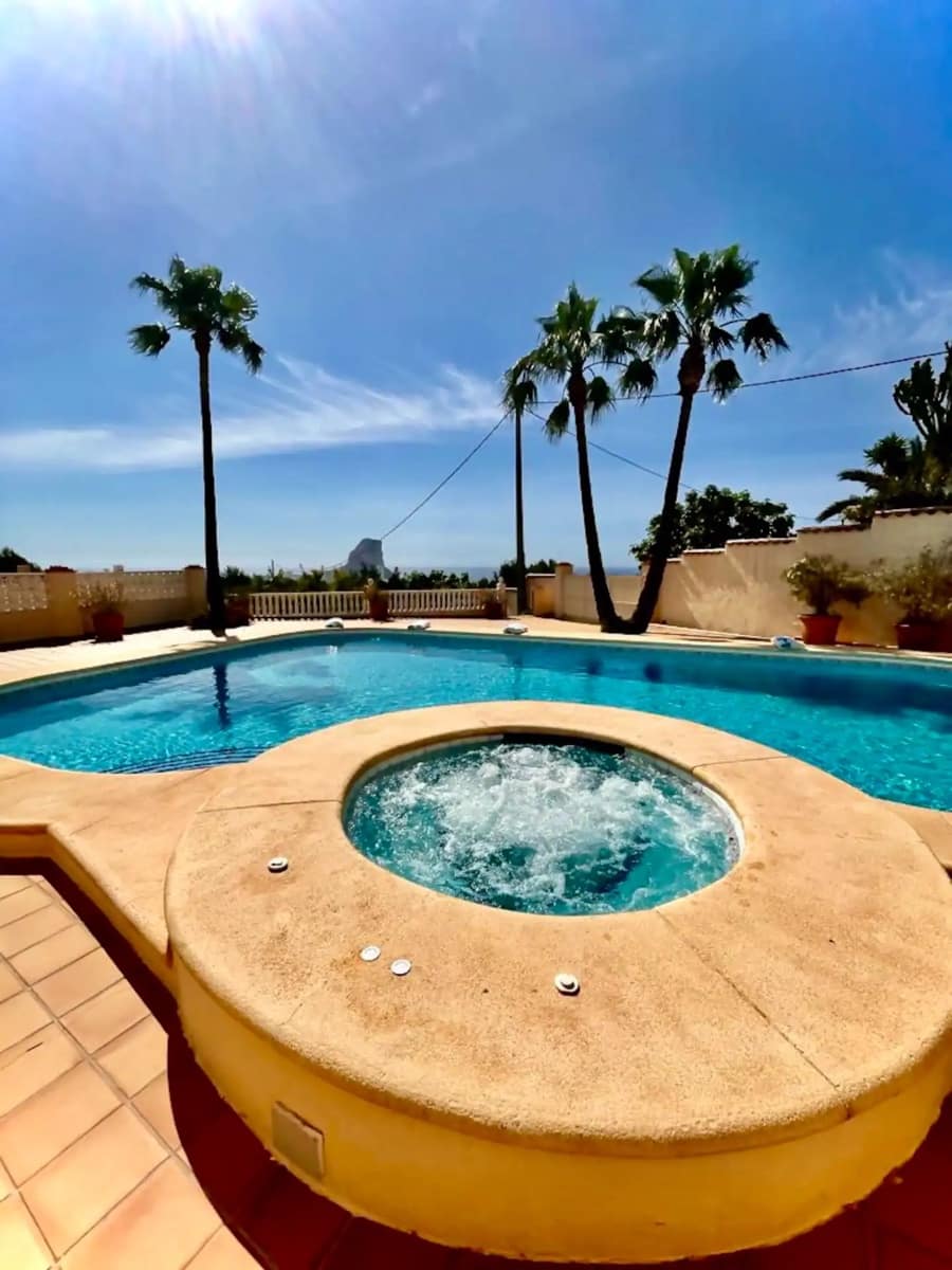 6 sypialnia Willa na sprzedaż w Calpe / Calp z basenem garażem - 855 000 € (Ref: 8541044)