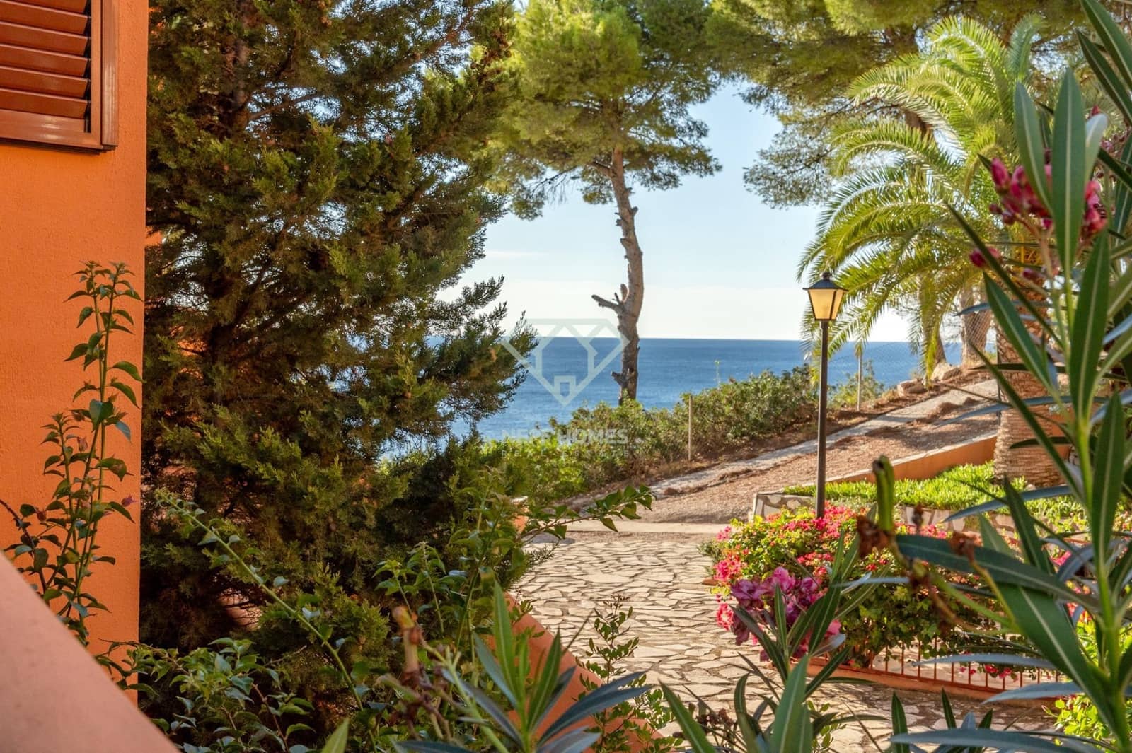 2 bedroom Terraced Villa for sale in Calpe / Calp with pool - € 415,000 (Ref: 10159627)