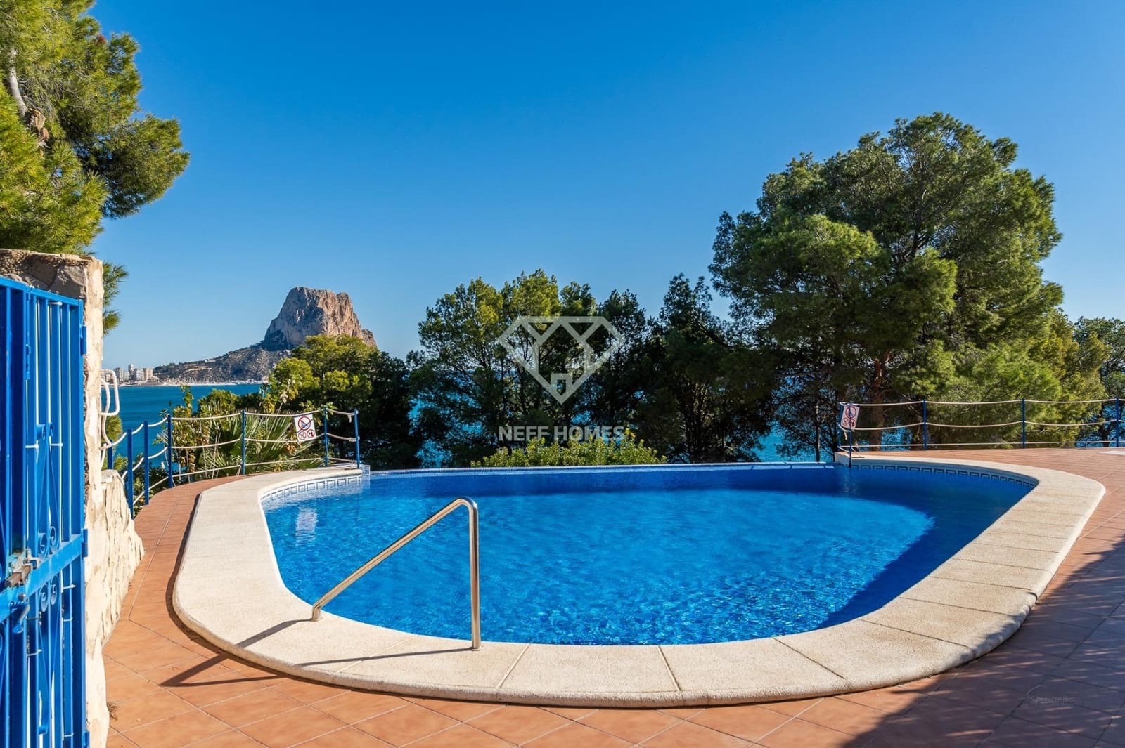 2 bedroom Terraced Villa for sale in Calpe / Calp with pool - € 415,000 (Ref: 10159627)