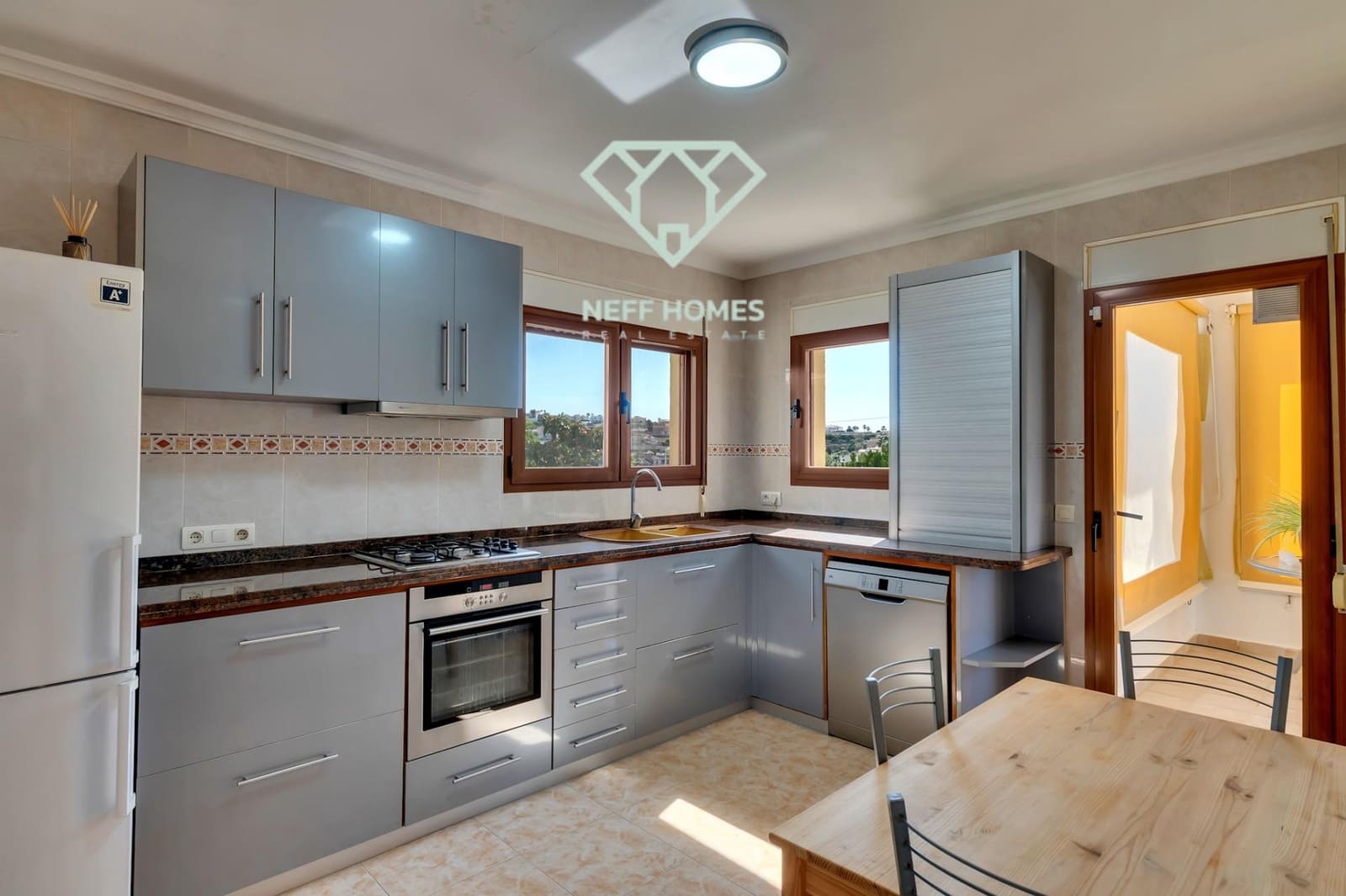 4 chambre Villa/Maison à vendre à Calpe / Calp avec garage - 750 000 € (Ref: 10184864)
