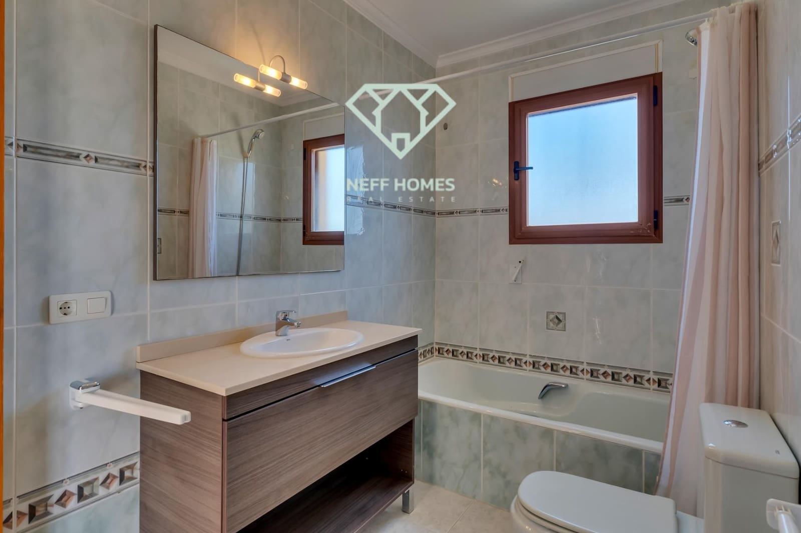 4 chambre Villa/Maison à vendre à Calpe / Calp avec garage - 750 000 € (Ref: 10184864)