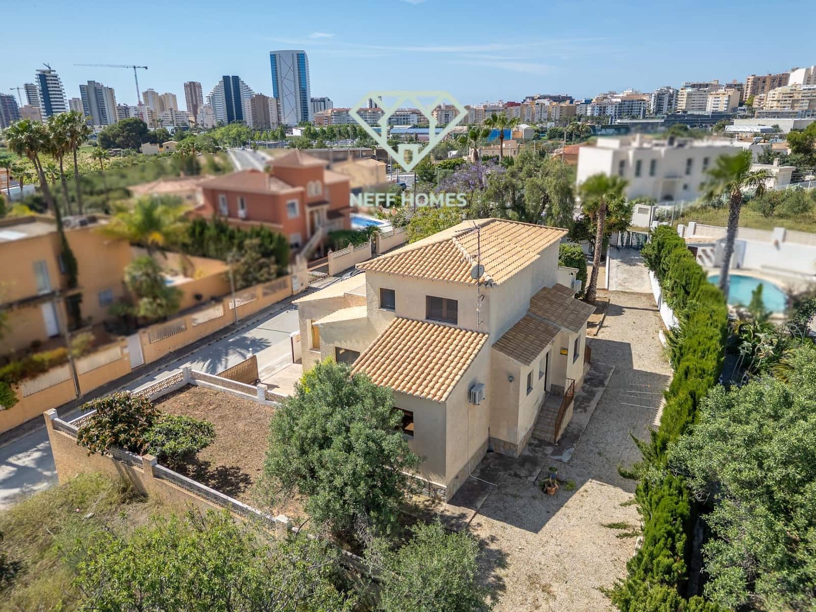 4 chambre Villa/Maison à vendre à Calpe / Calp avec garage - 750 000 € (Ref: 10184864)