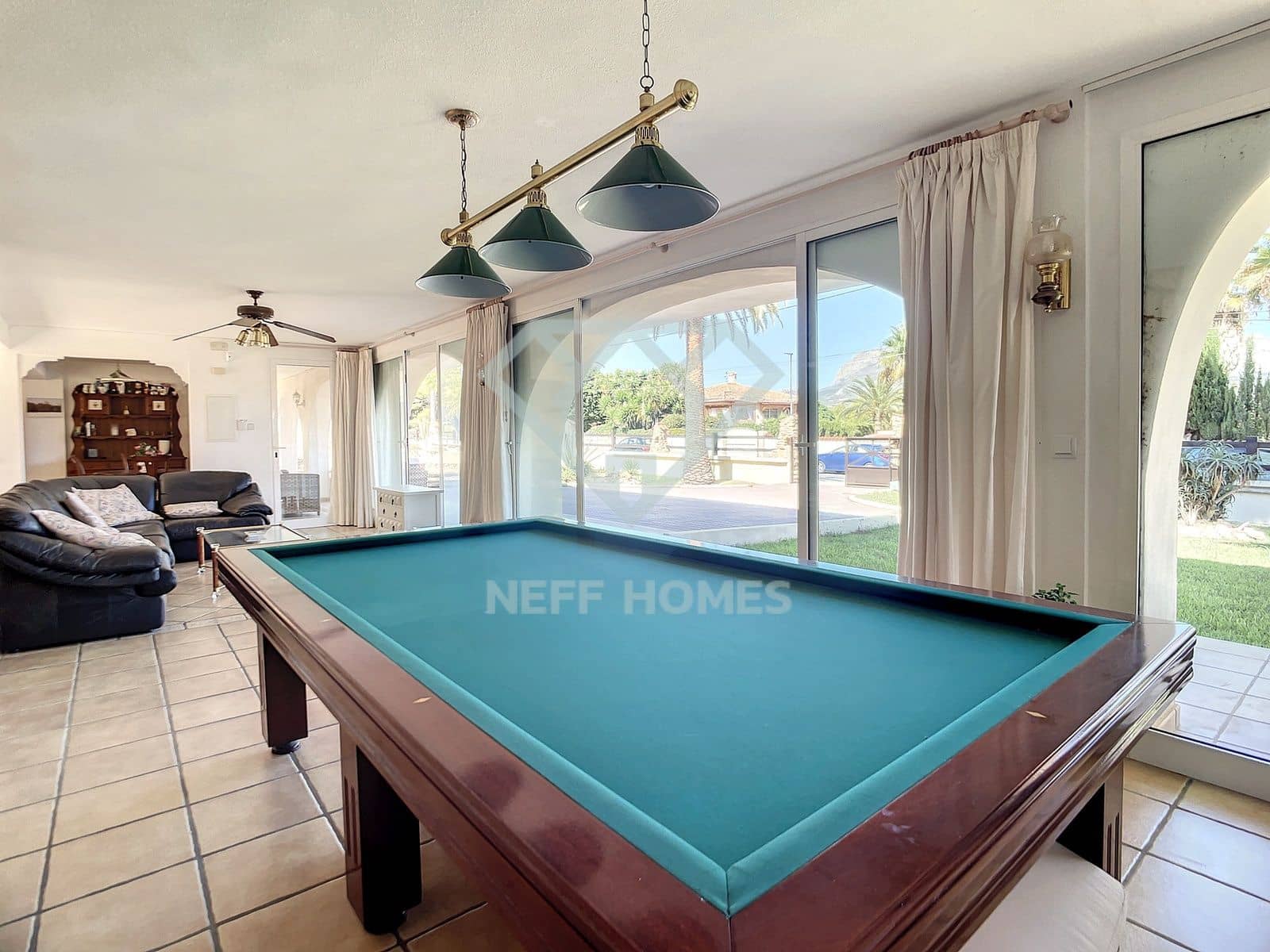 Chalet de 4 habitaciones en Albir en venta con piscina garaje - 1.350.000 € (Ref: 8051454)