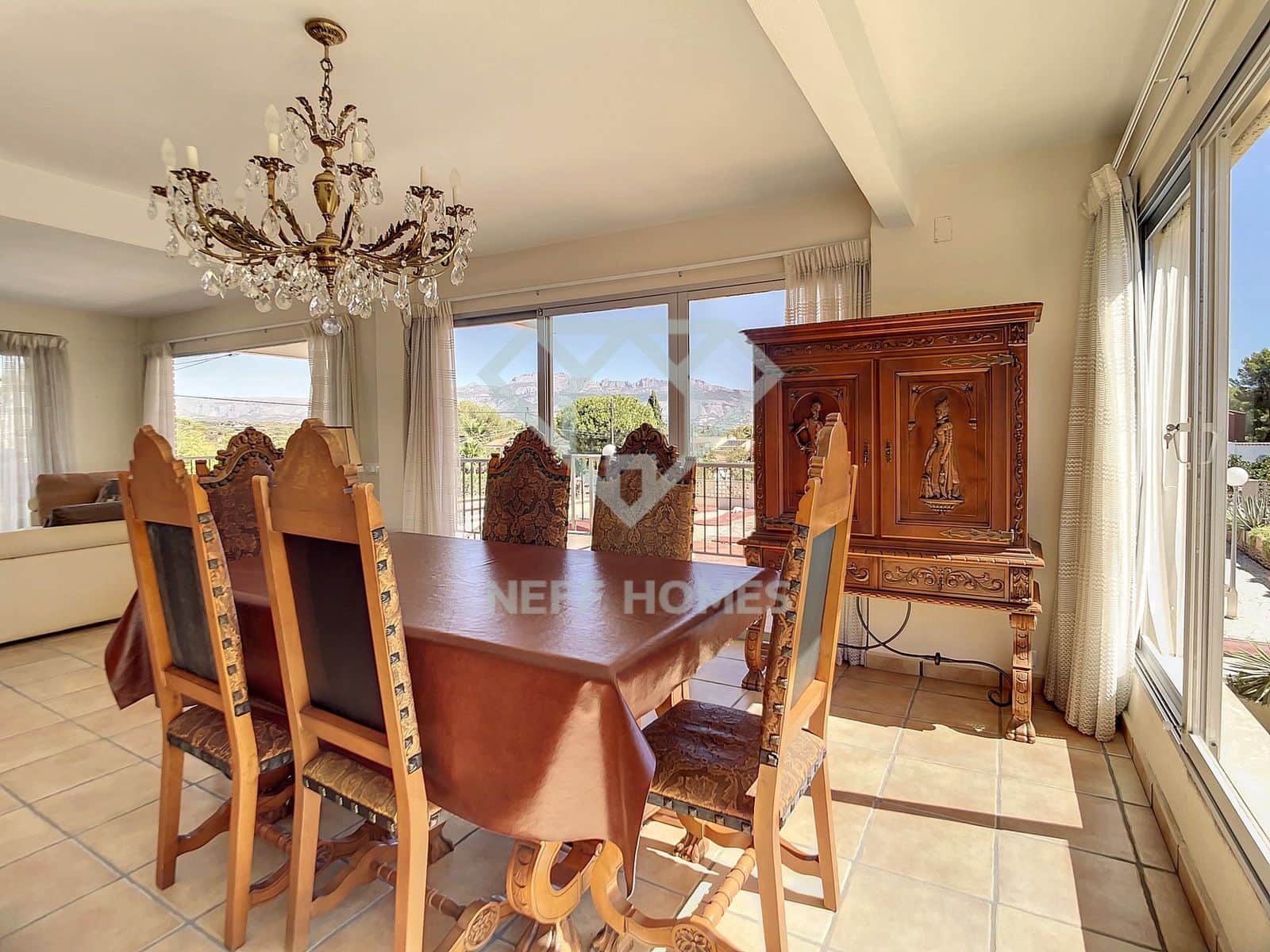 Chalet de 4 habitaciones en Albir en venta con piscina garaje - 1.350.000 € (Ref: 8051454)