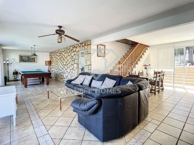 4 bedroom Villa for sale in Albir, Alfaz del Pi / L'Alfàs del Pi with pool garage - € 1,350,000 (Ref: 8051454)