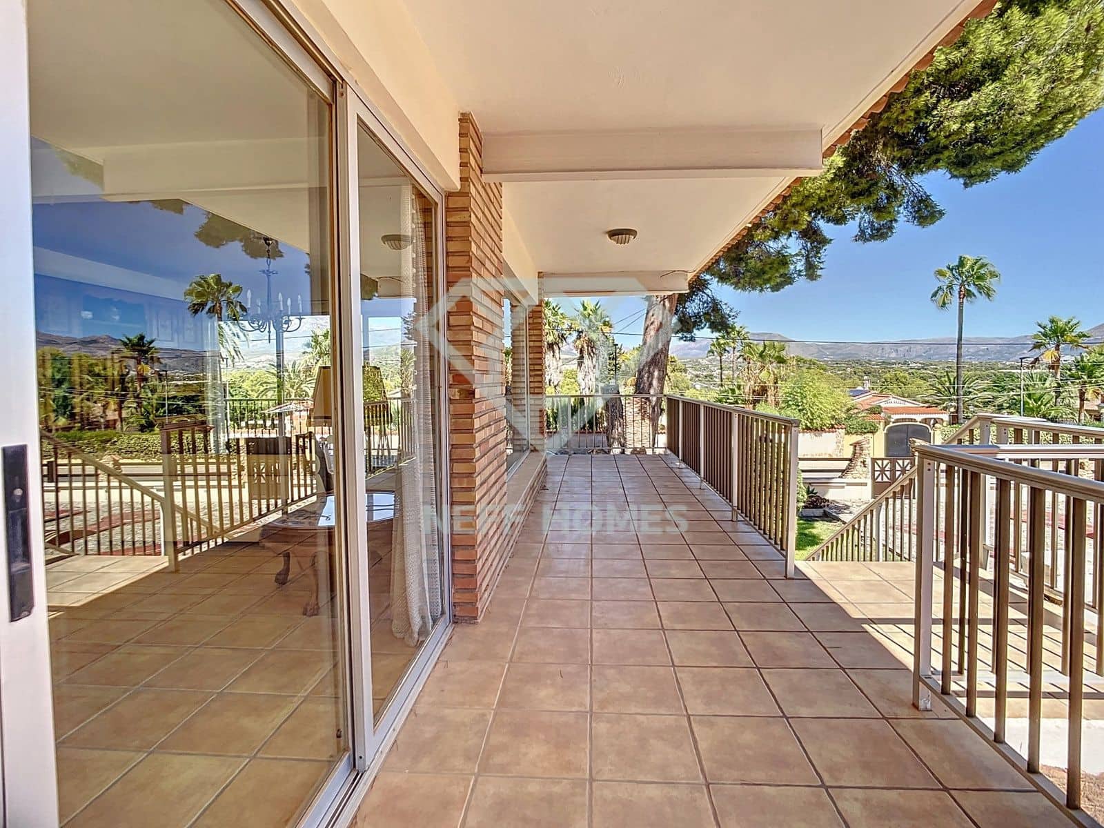 Chalet de 4 habitaciones en Albir en venta con piscina garaje - 1.350.000 € (Ref: 8051454)