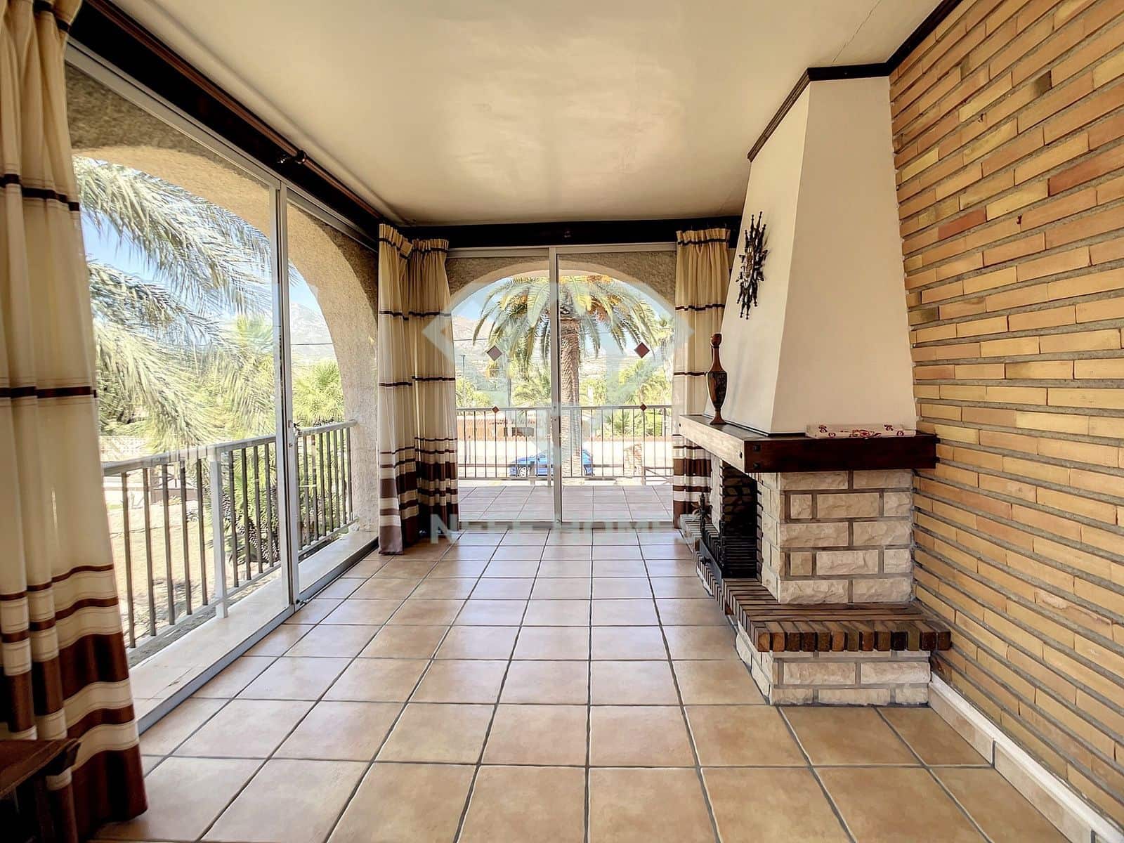 Chalet de 4 habitaciones en Albir en venta con piscina garaje - 1.350.000 € (Ref: 8051454)