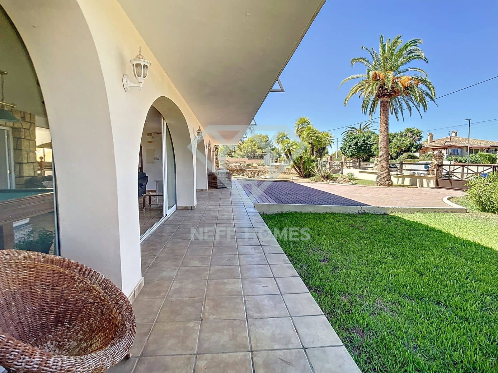 Chalet de 4 habitaciones en Albir en venta con piscina garaje - 1.350.000 € (Ref: 8051454)