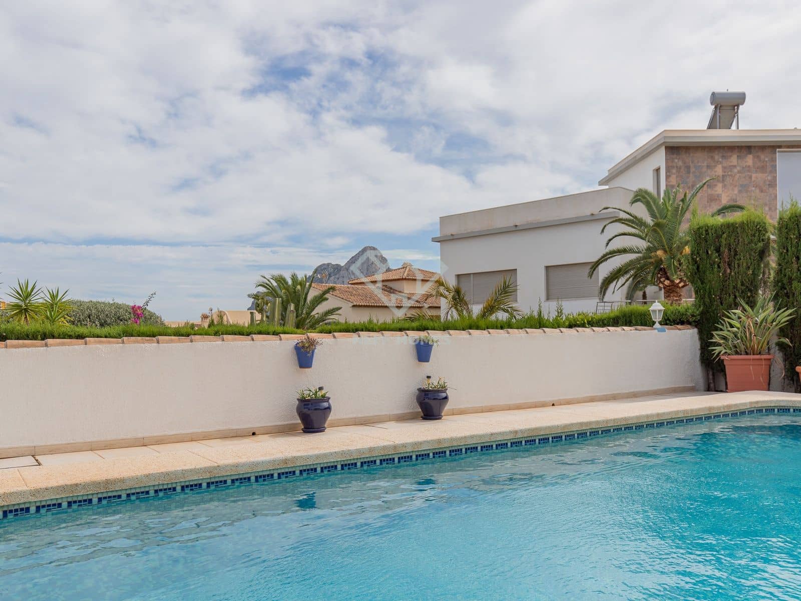3 bedroom Villa for sale in Calpe / Calp with pool garage - € 695,000 (Ref: 8053723)