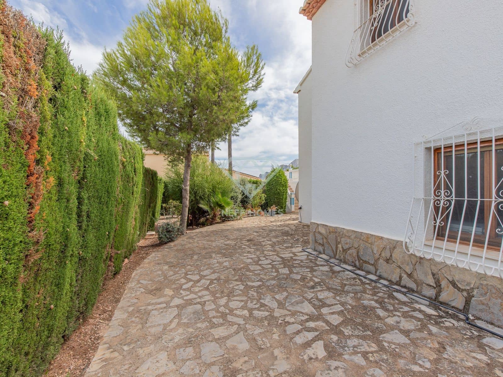 3 bedroom Villa for sale in Calpe / Calp with pool garage - € 695,000 (Ref: 8053723)