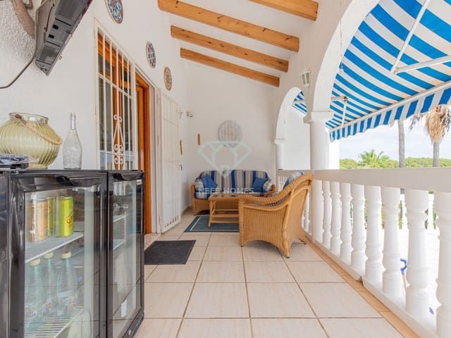 3 sypialnia Willa na sprzedaż w Calpe / Calp z basenem garażem - 695 000 € (Ref: 8053723)