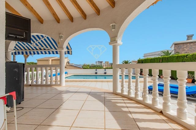 3 slaapkamer Villa te koop in Calpe / Calp met zwembad garage - € 575.000 (Ref: 8053723)