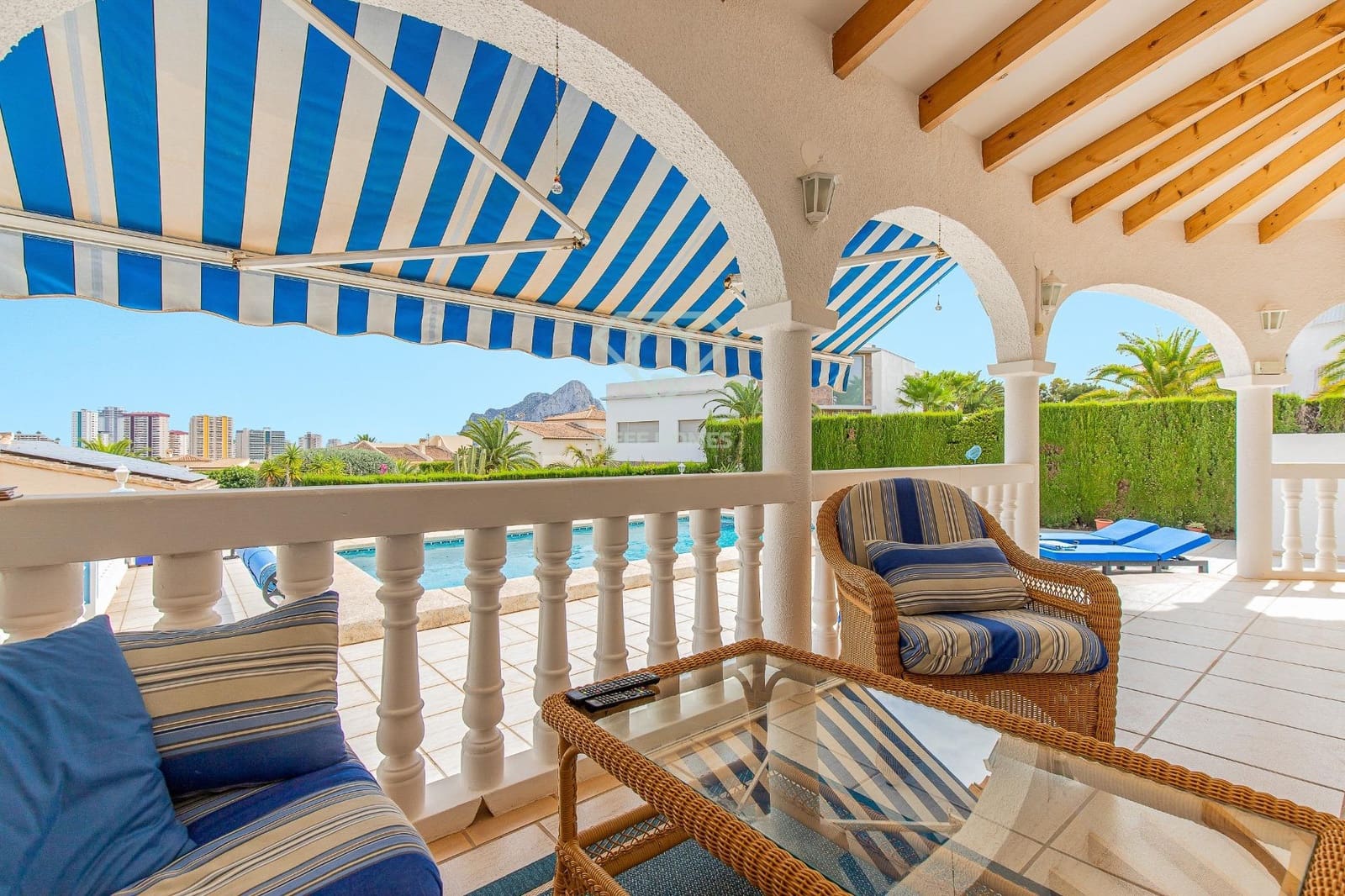 3 bedroom Villa for sale in Calpe / Calp with pool garage - € 575,000 (Ref: 8053723)