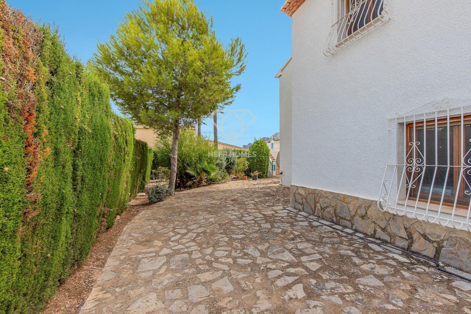 3 bedroom Villa for sale in Calpe / Calp with pool garage - € 575,000 (Ref: 8053723)