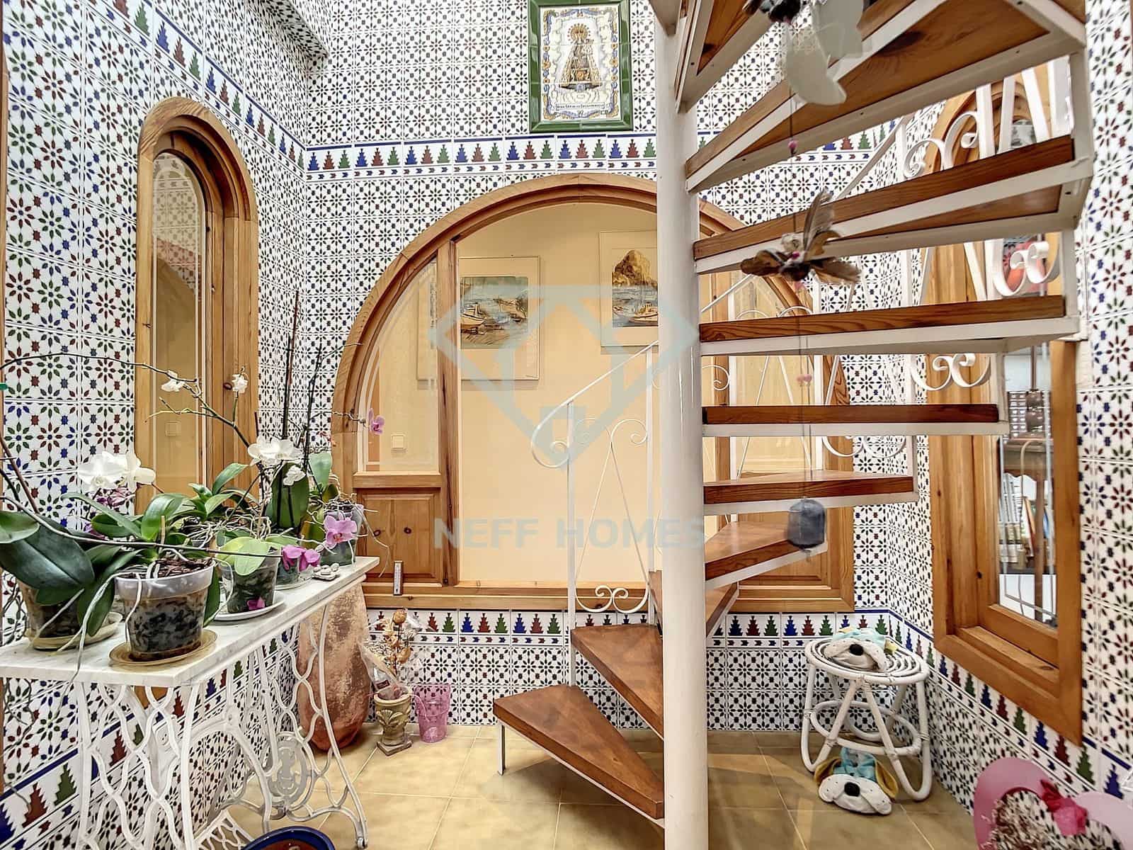 3 Zimmer Villa zu verkaufen in Calpe / Calp mit Pool - 1.300.000 € (Ref: 8053727)