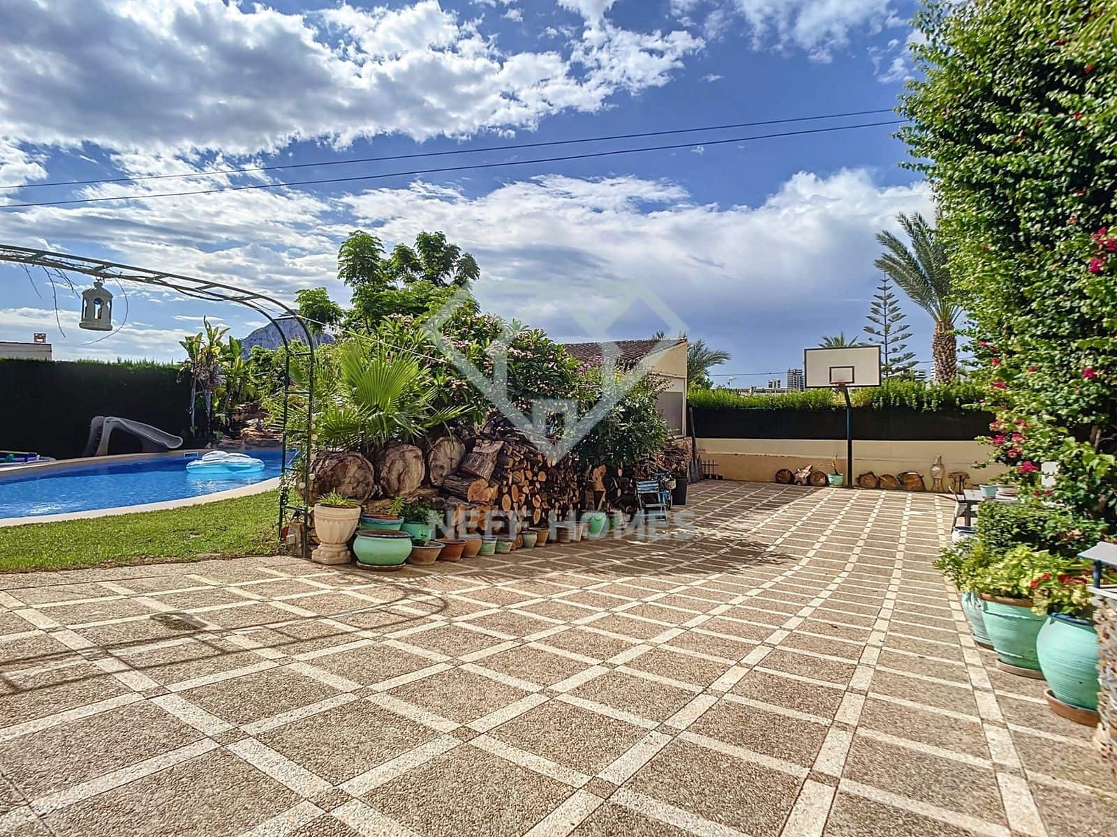 3 Zimmer Villa zu verkaufen in Calpe / Calp mit Pool - 1.300.000 € (Ref: 8053727)