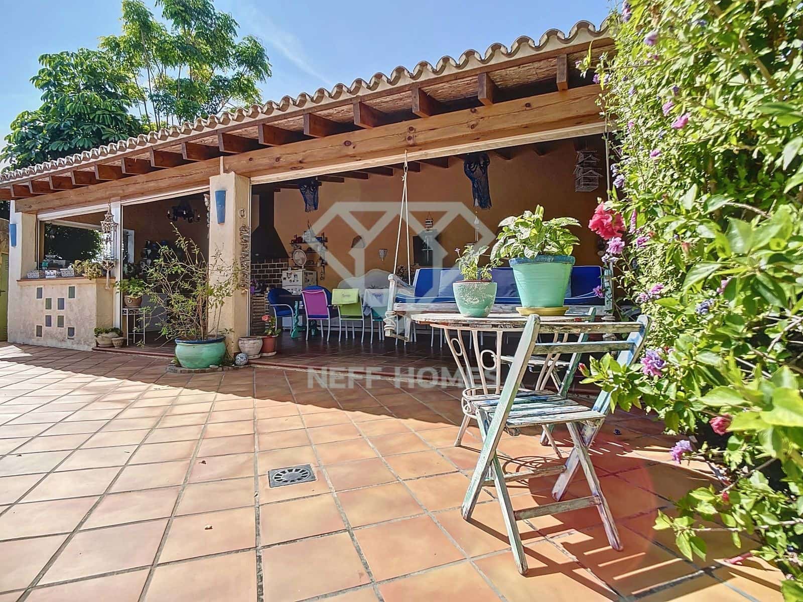 3 Zimmer Villa zu verkaufen in Calpe / Calp mit Pool - 1.300.000 € (Ref: 8053727)