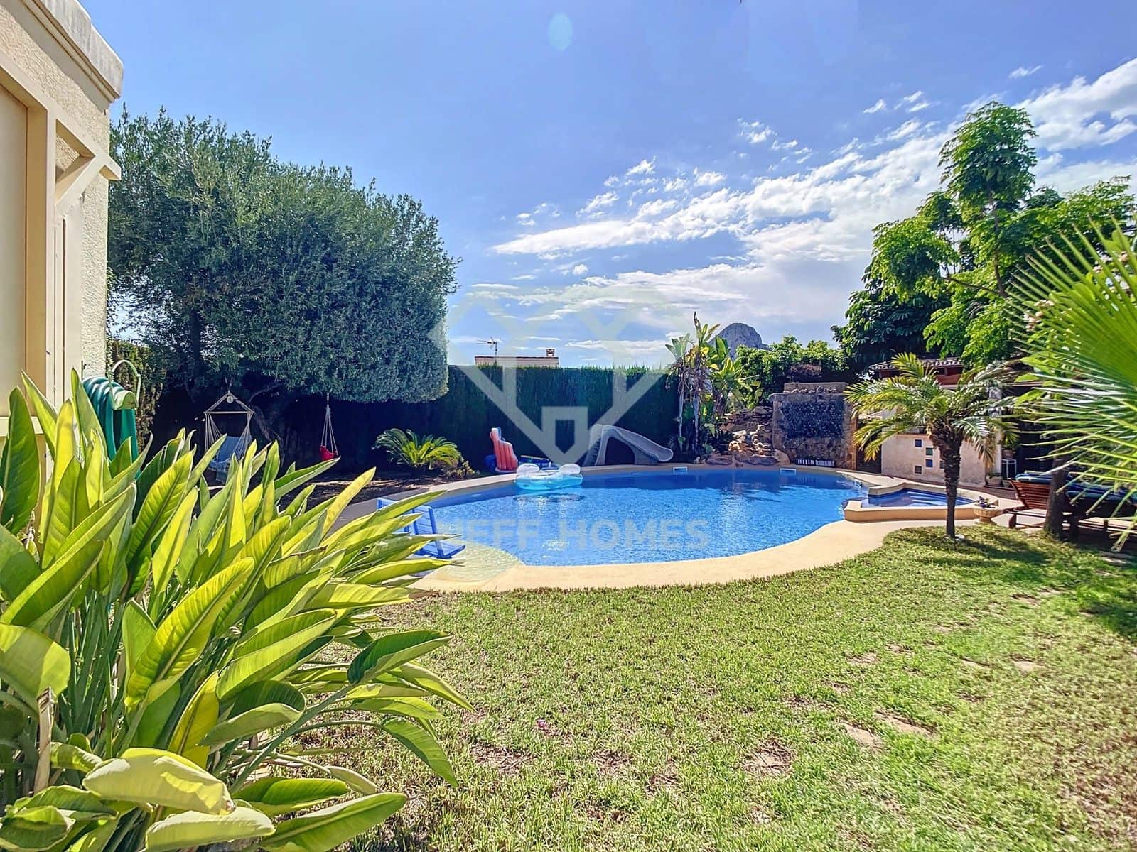 3 Zimmer Villa zu verkaufen in Calpe / Calp mit Pool - 1.300.000 € (Ref: 8053727)