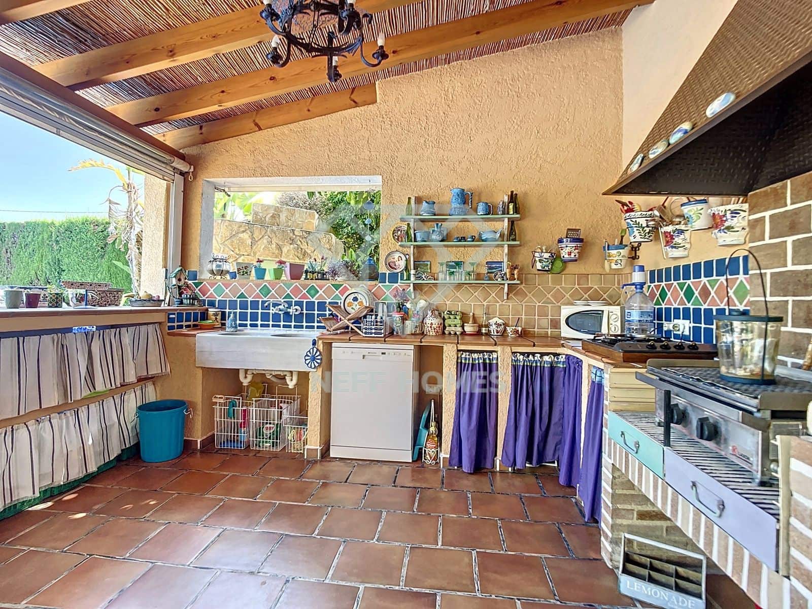 3 Zimmer Villa zu verkaufen in Calpe / Calp mit Pool - 1.300.000 € (Ref: 8053727)