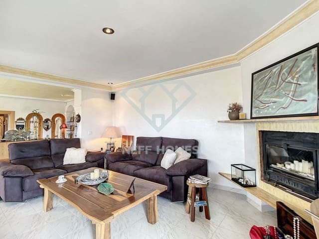 3 Zimmer Villa zu verkaufen in Calpe / Calp mit Pool - 1.300.000 € (Ref: 8053727)