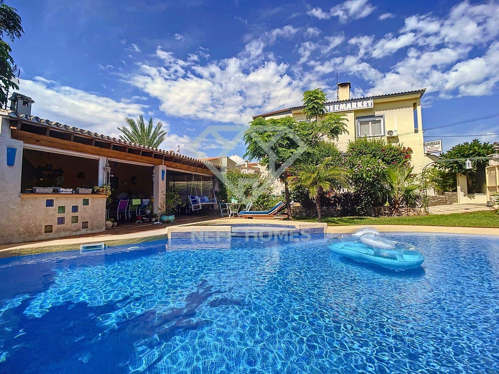 3 Zimmer Villa zu verkaufen in Calpe / Calp mit Pool - 1.300.000 € (Ref: 8053727)