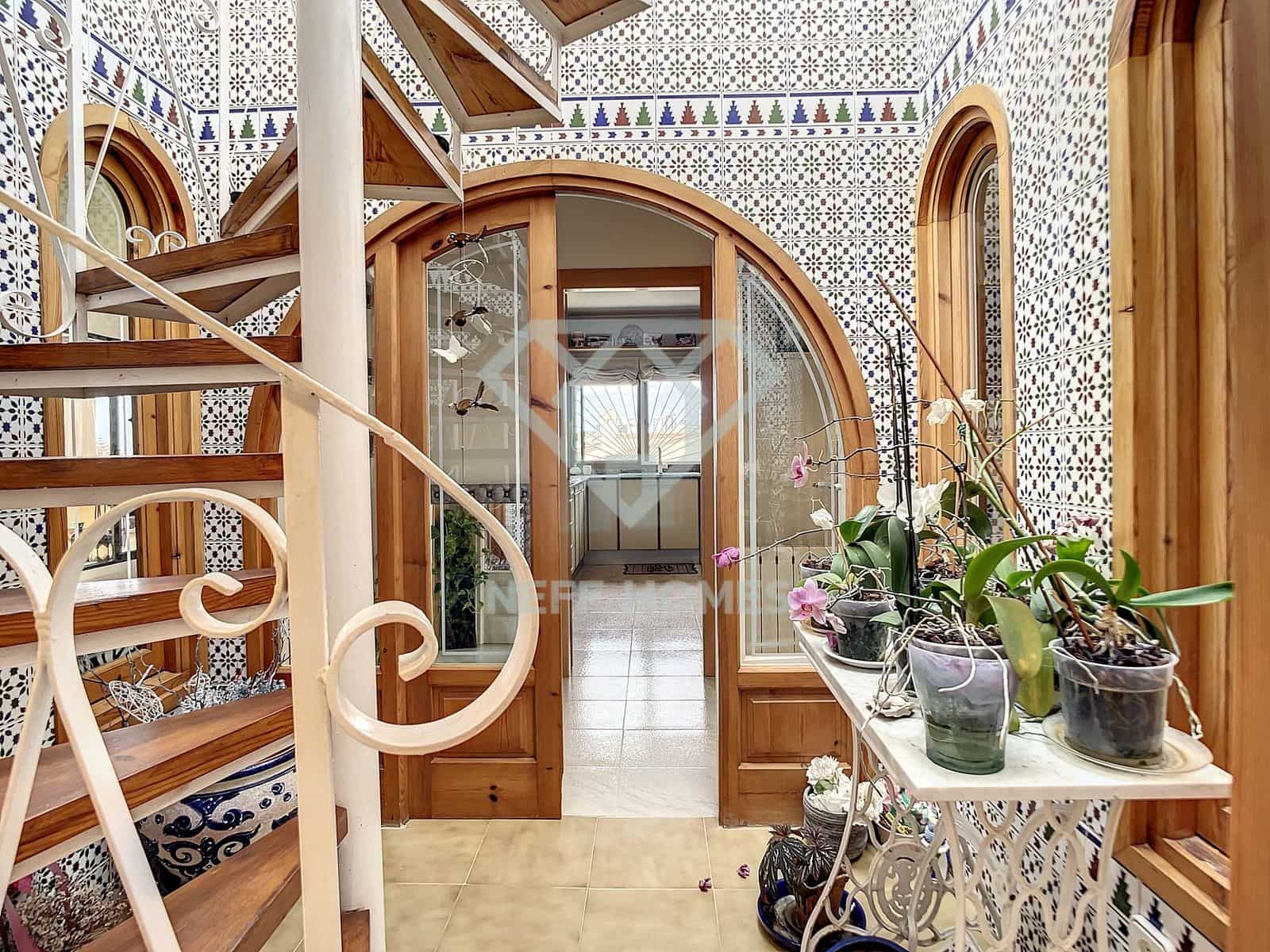 3 Zimmer Villa zu verkaufen in Calpe / Calp mit Pool - 1.300.000 € (Ref: 8053727)