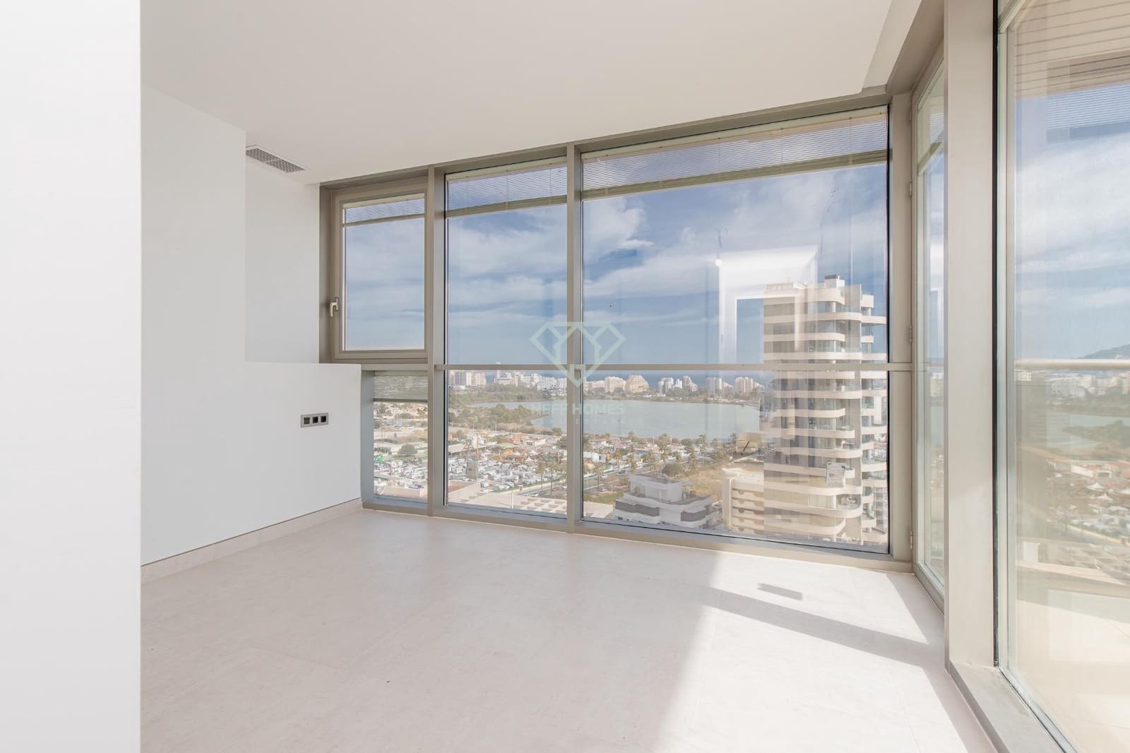 3 chambre Appartement à vendre à Calpe / Calp avec piscine garage - 1 500 000 € (Ref: 8053730)