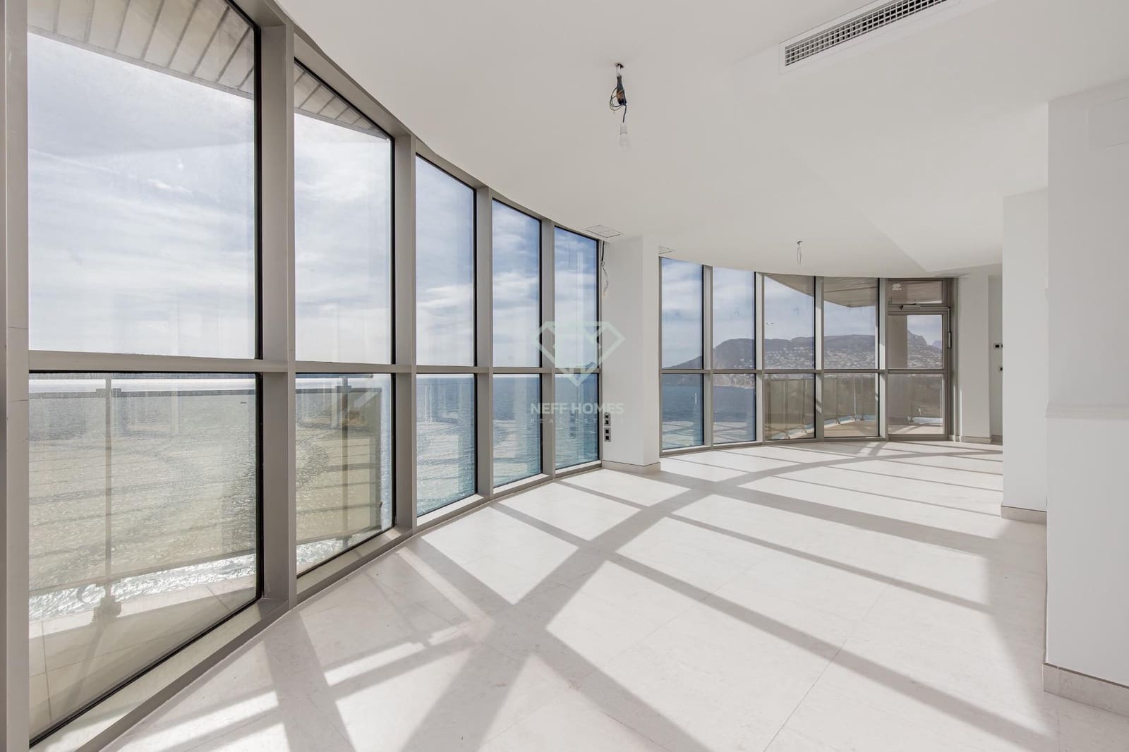 3 chambre Appartement à vendre à Calpe / Calp avec piscine garage - 1 500 000 € (Ref: 8053730)