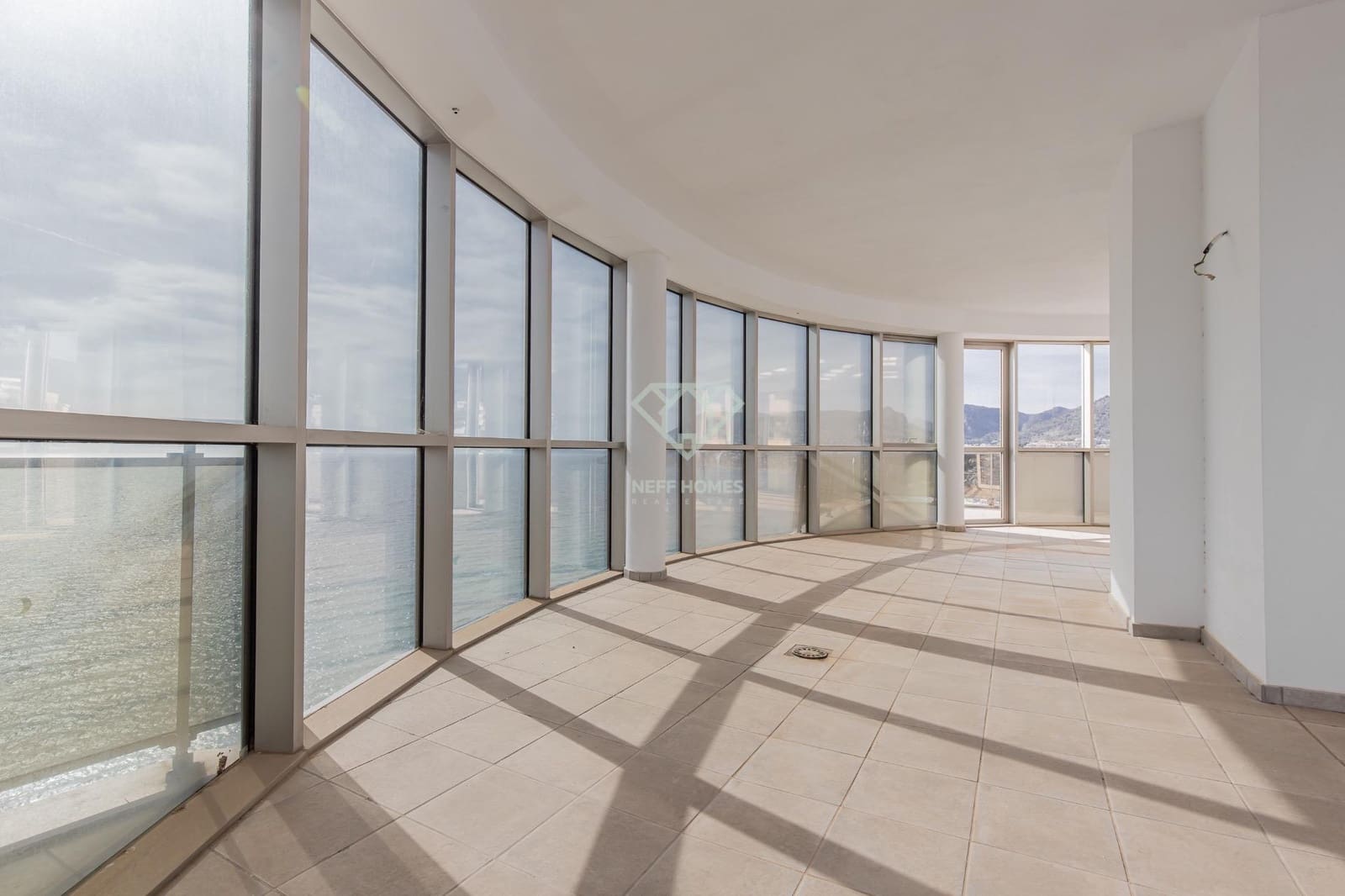 3 chambre Appartement à vendre à Calpe / Calp avec piscine garage - 1 500 000 € (Ref: 8053730)