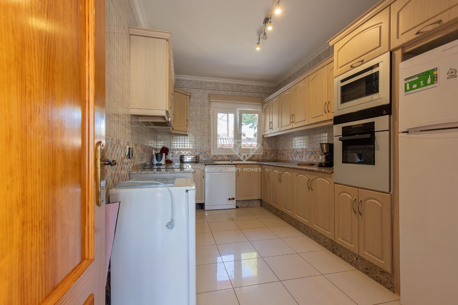 5 Zimmer Villa zu verkaufen in Calpe / Calp mit Pool - 820.000 € (Ref: 8822473)