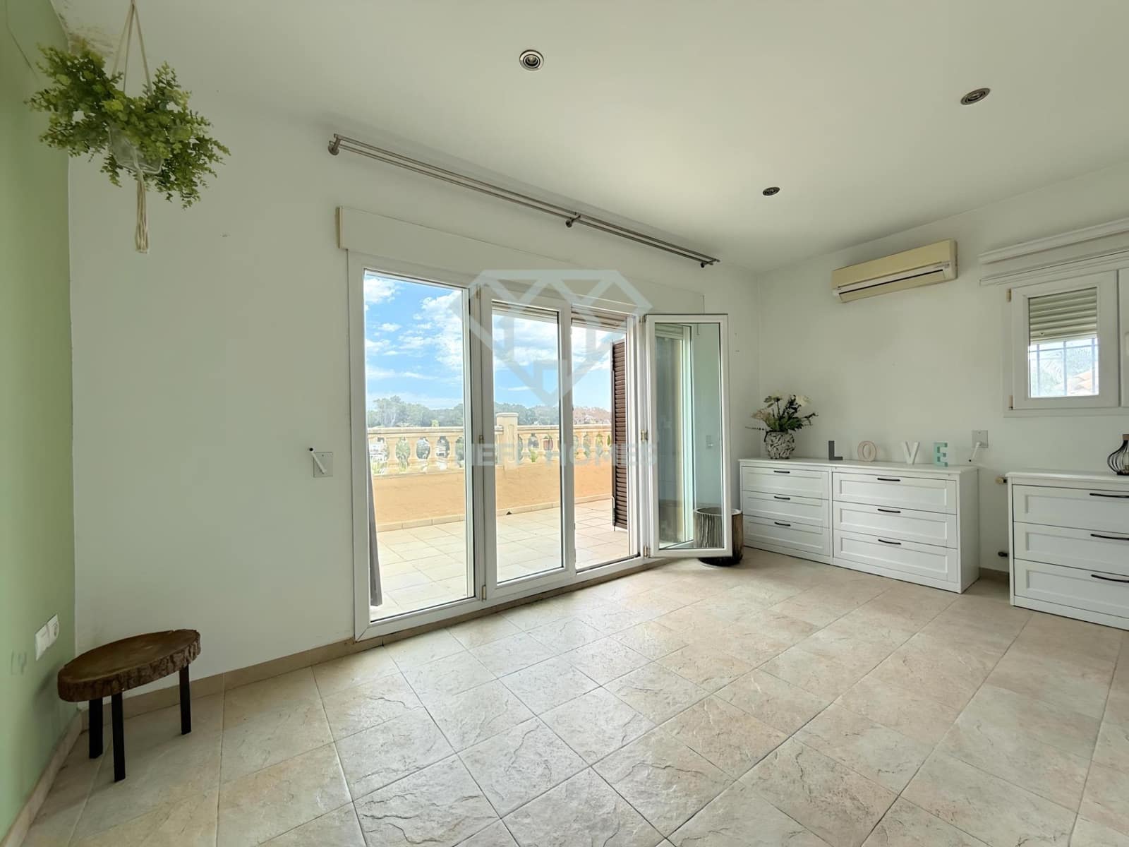 3 Zimmer Villa zu verkaufen in Benissa mit Pool - 950.000 € (Ref: 8912967)