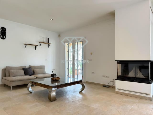 3 Zimmer Villa zu verkaufen in Benissa mit Pool - 950.000 € (Ref: 8912967)