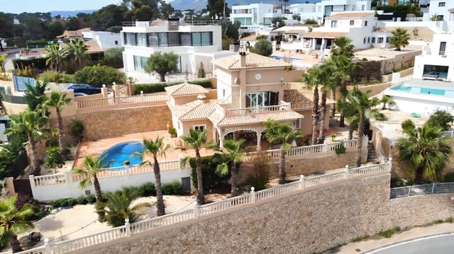 3 Zimmer Villa zu verkaufen in Benissa mit Pool - 950.000 € (Ref: 8912967)