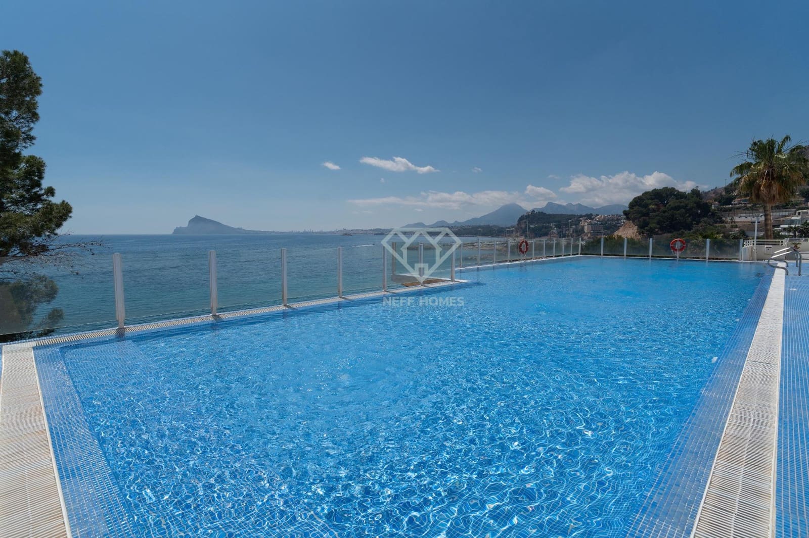 2 soverom Penthouse til salgs i Altea med svømmebasseng garasje - € 795 000 (Ref: 8948655)