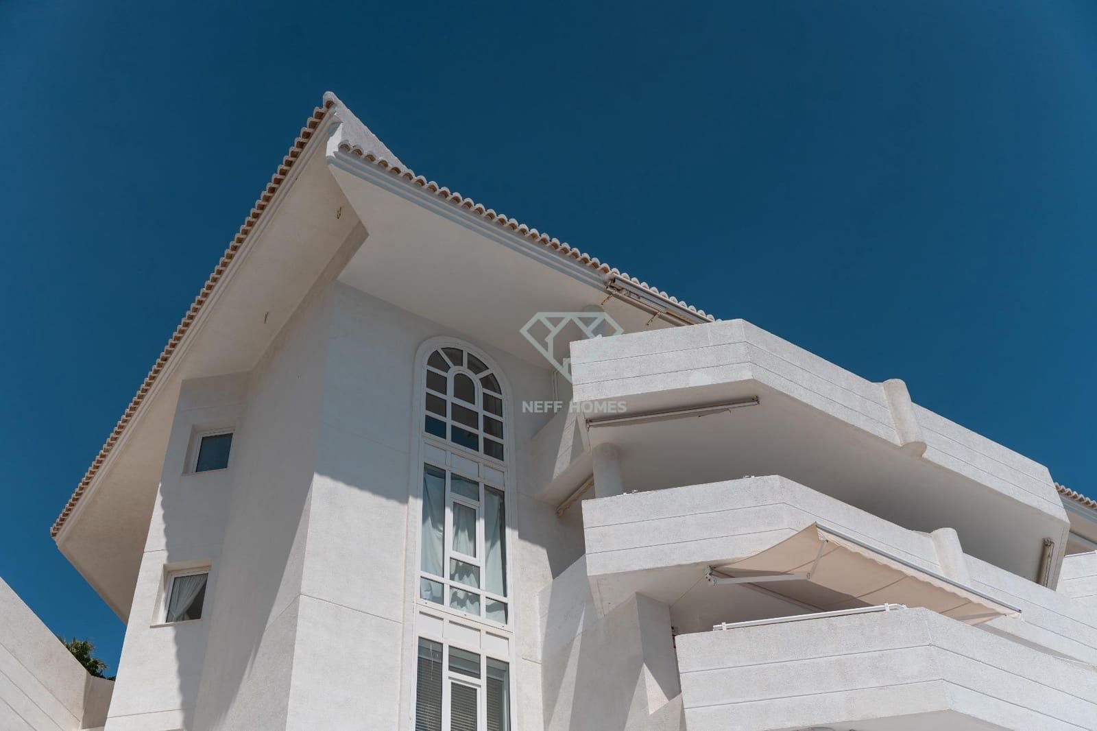 2 soverom Penthouse til salgs i Altea med svømmebasseng garasje - € 795 000 (Ref: 8948655)