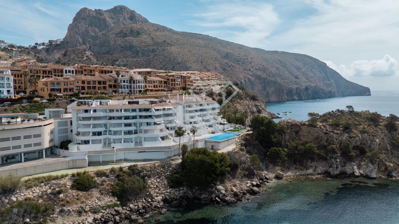 2 soverom Penthouse til salgs i Altea med svømmebasseng garasje - € 795 000 (Ref: 8948655)