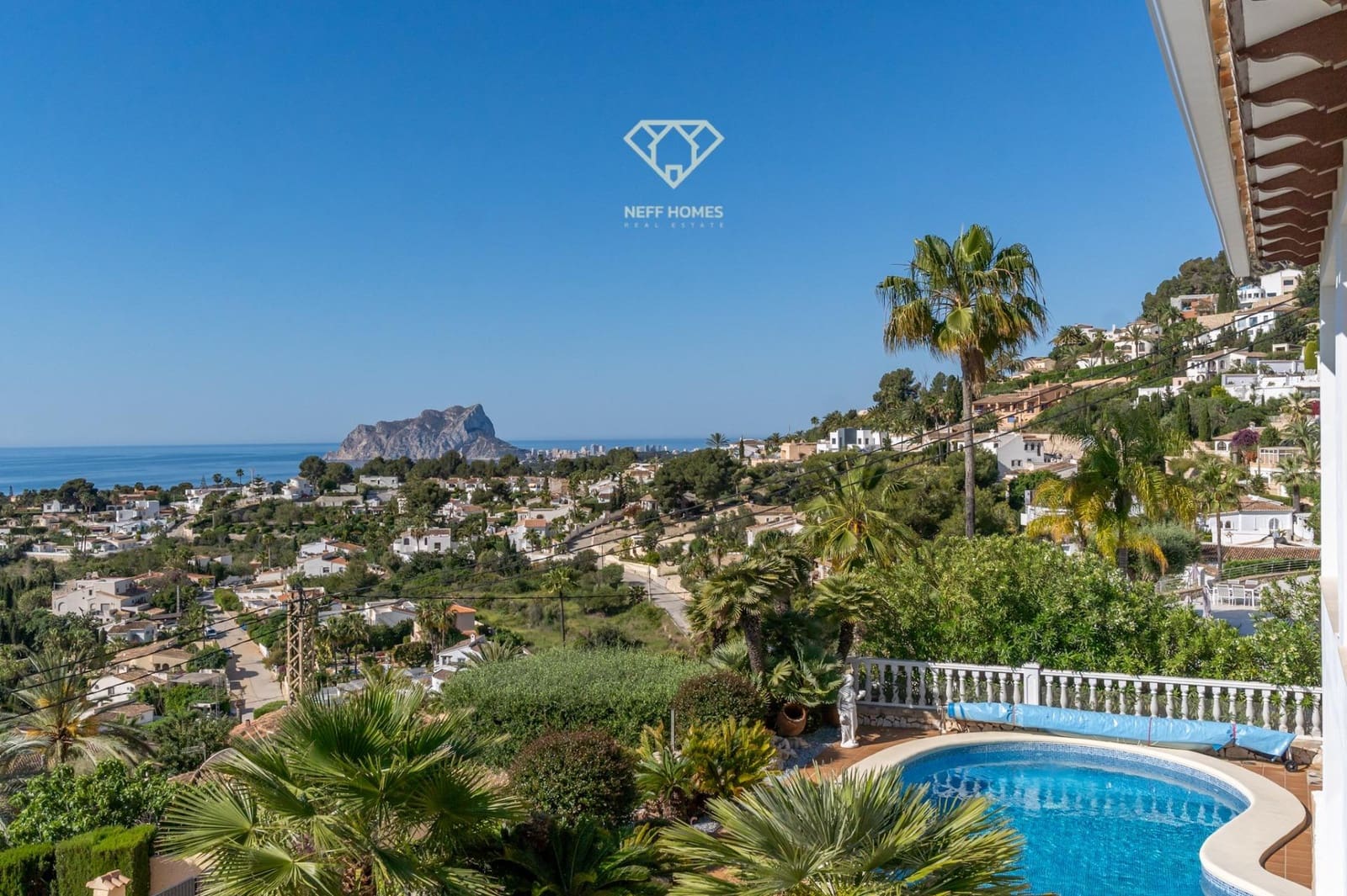 4 soveværelse Villa til salg i Moraira med swimmingpool garage - € 1.390.000 (Ref: 9003394)