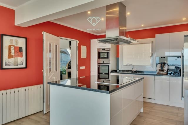 4 bedroom Villa for sale in Moraira, Teulada-Moraira with pool garage - € 1,390,000 (Ref: 9003394)