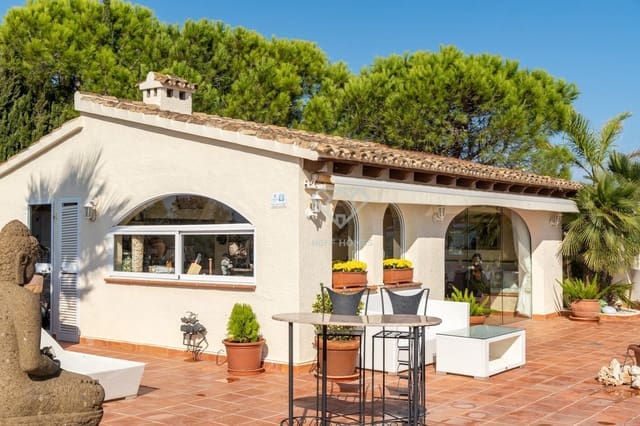 4 Zimmer Villa zu verkaufen in Moraira, Teulada-Moraira - 2.495.000 € (Ref: 9347646)