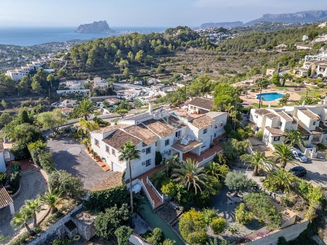 4 Zimmer Villa zu verkaufen in Moraira, Teulada-Moraira - 2.495.000 € (Ref: 9347646)