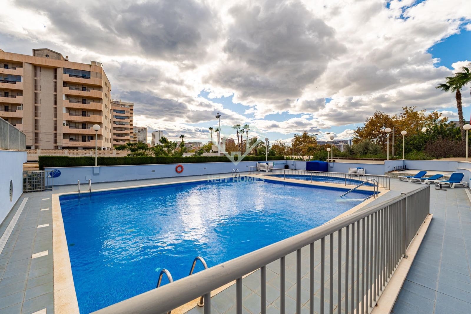 2 makuuhuone Huoneisto myytävänä paikassa Calpe / Calp mukana uima-altaan - 465 000 € (Ref: 9403561)