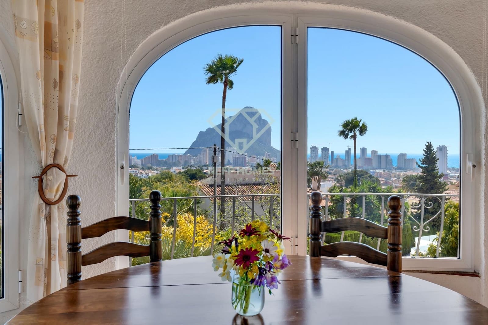 3 bedroom Villa for sale in Calpe / Calp with pool - € 640,000 (Ref: 9729368)