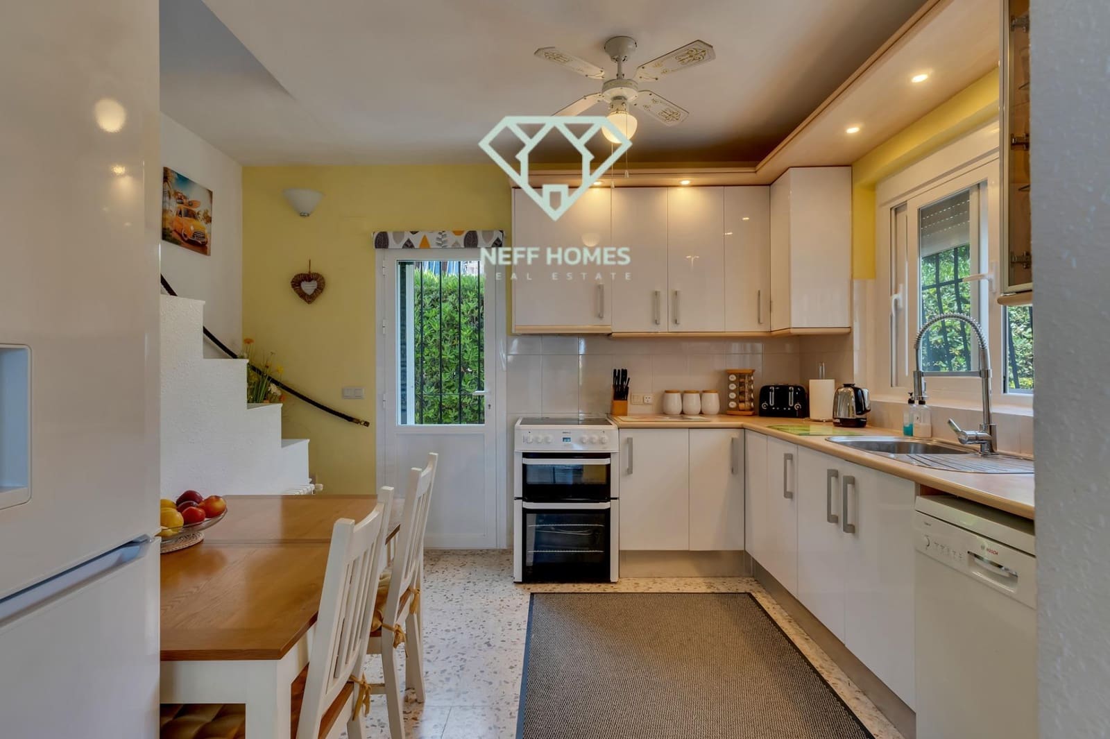 3 bedroom Villa for sale in Calpe / Calp with pool garage - € 530,000 (Ref: 9860291)