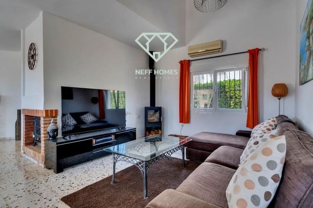 3 bedroom Villa for sale in Calpe / Calp with pool garage - € 530,000 (Ref: 9860291)
